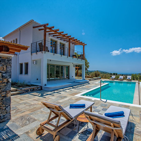 Βίλα Lyra με ιδιωτική πισίνα, πανοραμική θέα στη θάλασσα και μεγάλους εξωτερικούς χώρους στη Σκόπελο